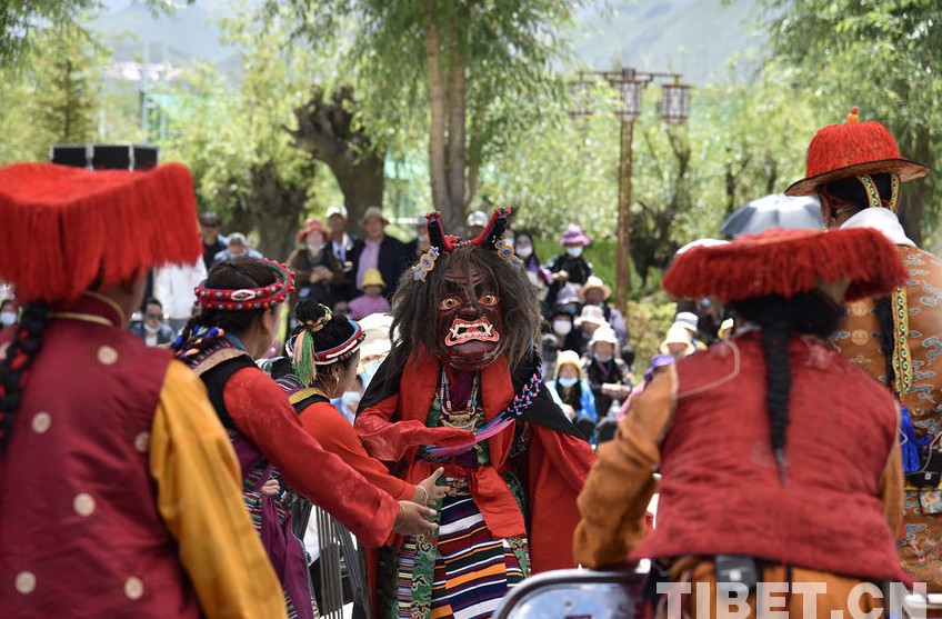 Shoton Festival: a cultural feast on plateau