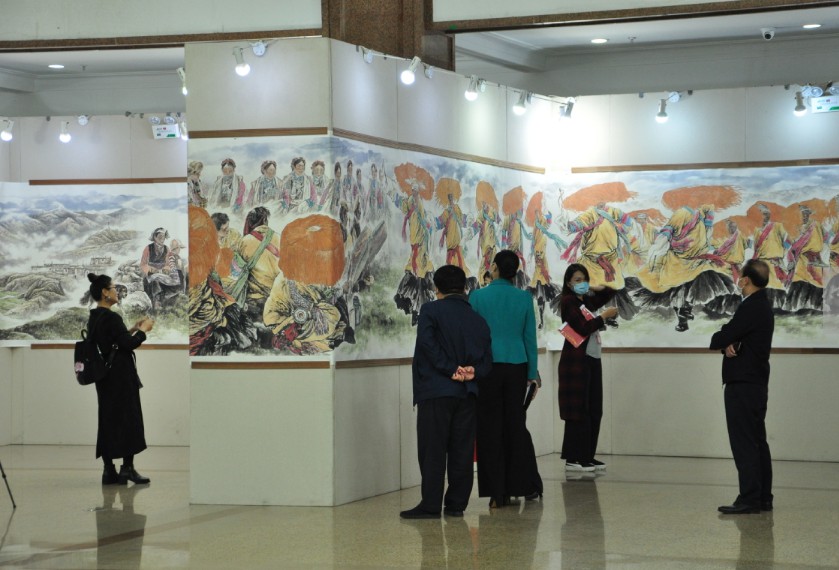 Group art show hails Tibet's natural, cultural heritage