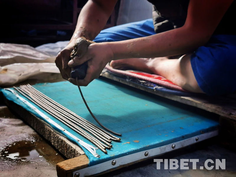 Tibetan incense, a popular industry in Nyemo, Tibet