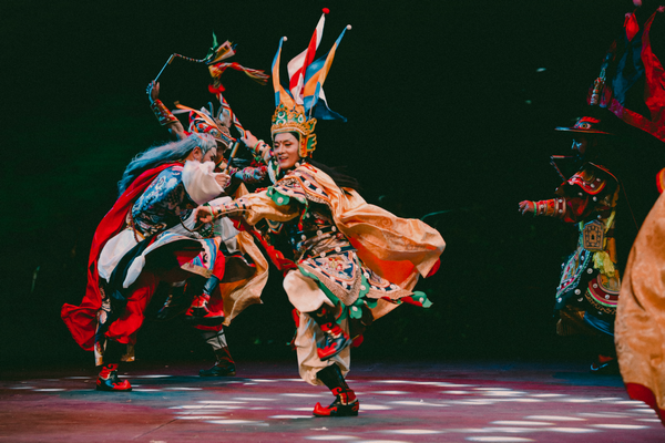 Tibetan Opera troupe brings Epic of King Gesar to Beijing