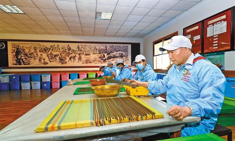 Tibetan incense industry vigorously developed
