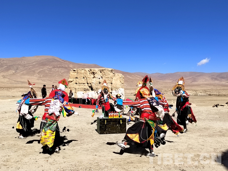 A village-level Tibetan Opera Troupe