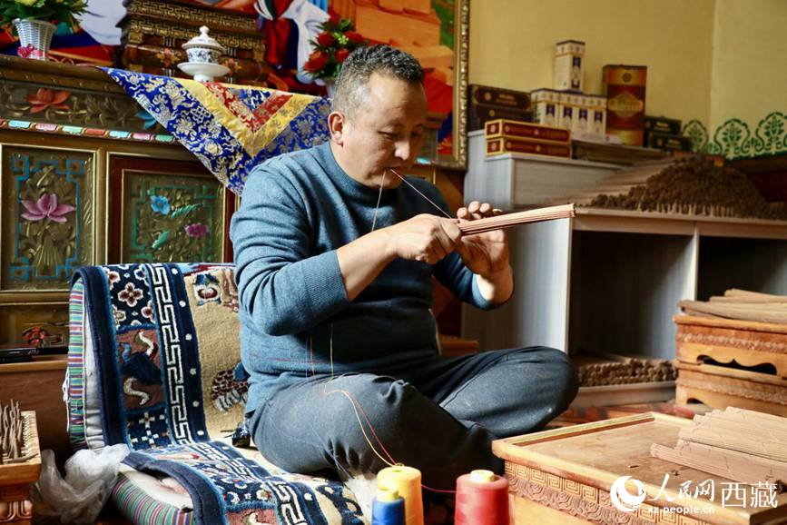 Millennium-old Tibetan incense-making craft