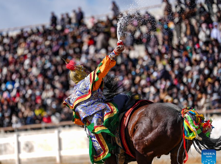 Lhasa hosts equestrian show amid Tibetan New Year celebrations