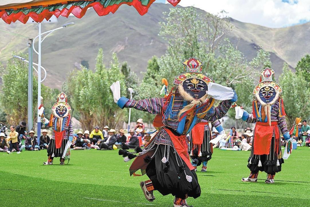 The revival of Tibetan opera fascinated the audience in Xizang