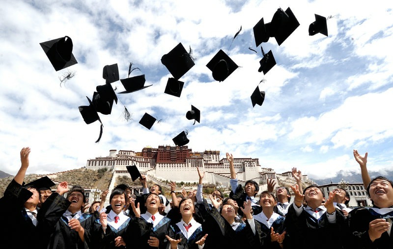 6,800 Chinese rural students to receive free undergraduate medical education