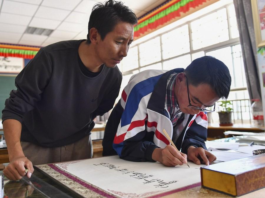 Why boarding schools a successful model in Xizang