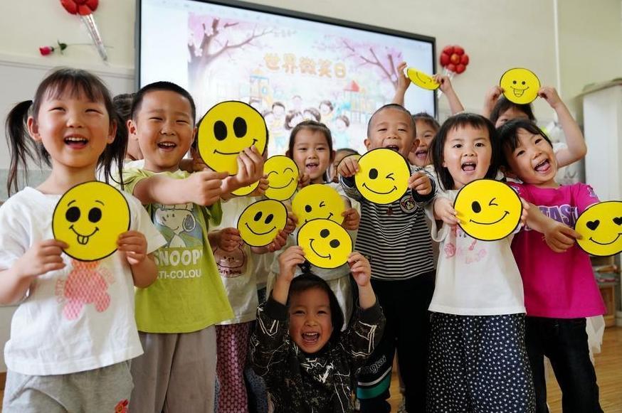 Xi encourages Chinese children to strive for better future