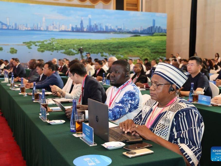 First council meeting and inauguration ceremony of Int'l Mangrove Center held in Shenzhen