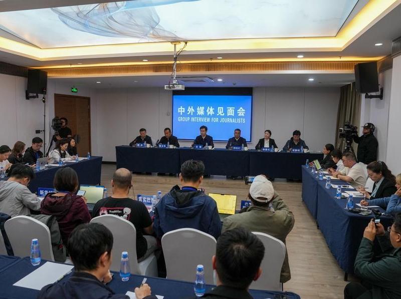 International journalists witness China's rescue efforts in mudslide-ravaged Gyirong