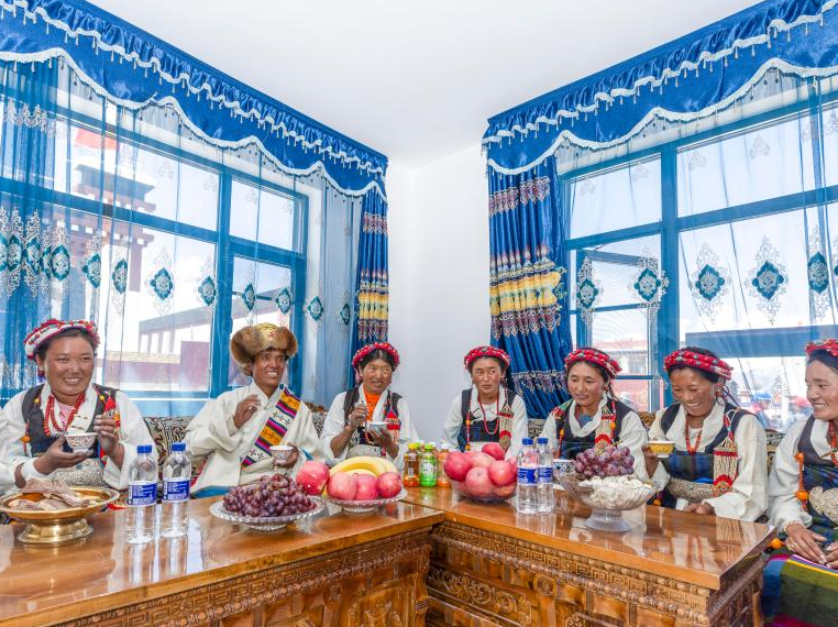 Xizang's new chapter of development breaks the labels of prejudice