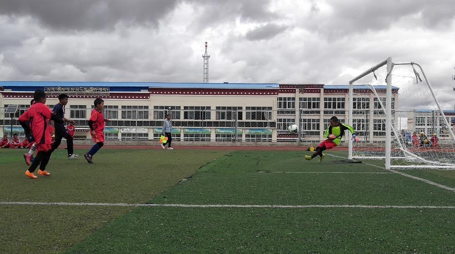 Tibet increases its support for soccer