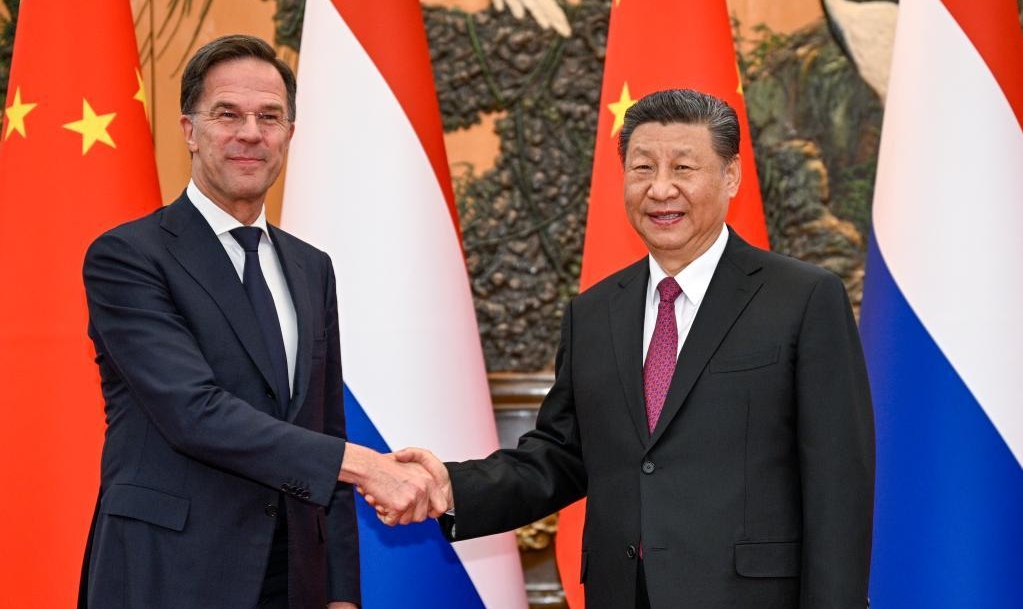 Xi meets Dutch PM