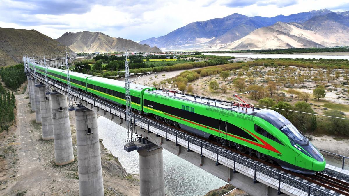 China's bullet train sets new global benchmark