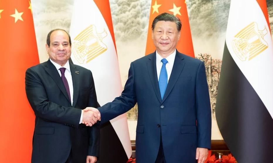 Xi holds talks with Egyptian president