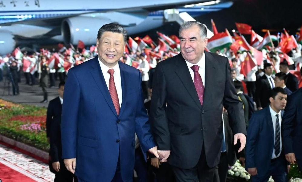 Xi kicks off state visit to Tajikistan, eyeing new heights in bilateral cooperation