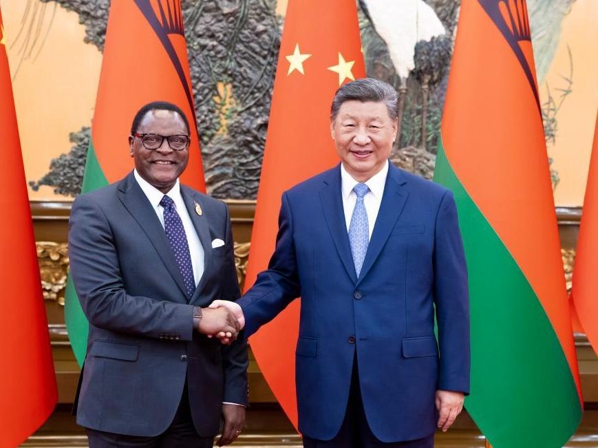 Chinese, Malawian presidents meet in Beijing, elevate bilateral ties