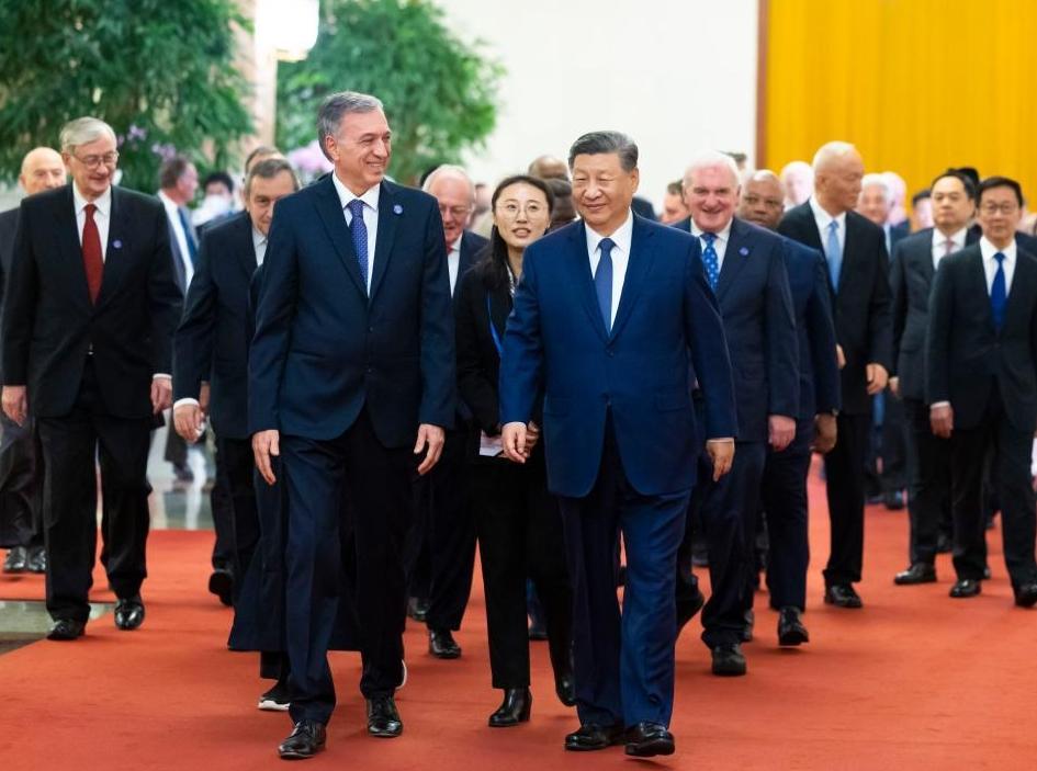 Xi stresses giving play to unique role of people-to-people diplomacy