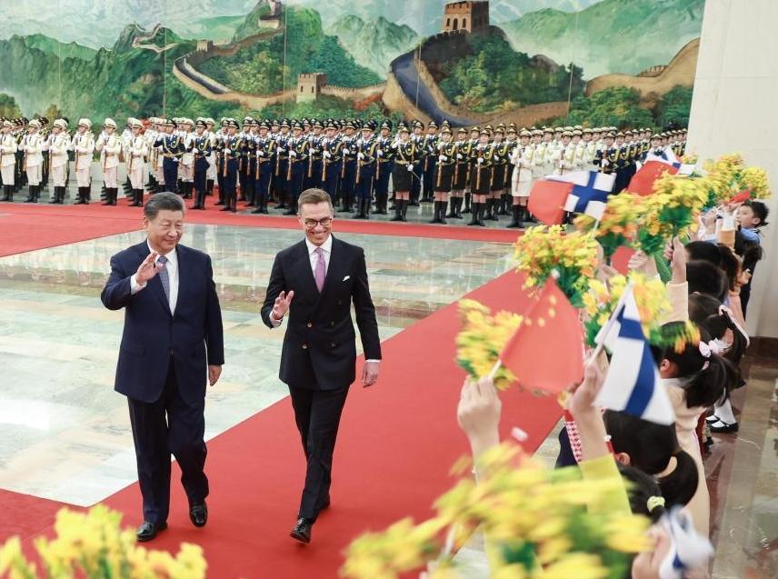 Xi encourages more China-Finland cooperation in emerging industries