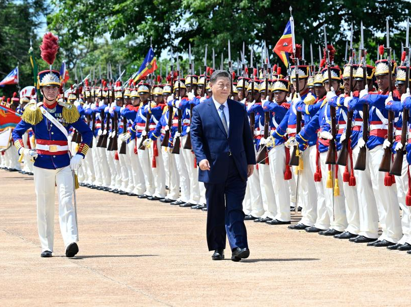 Xi attends welcome ceremony held by Brazilian president