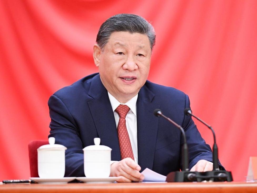 Xi stresses pooling strength of working people for rejuvenation of Chinese nation
