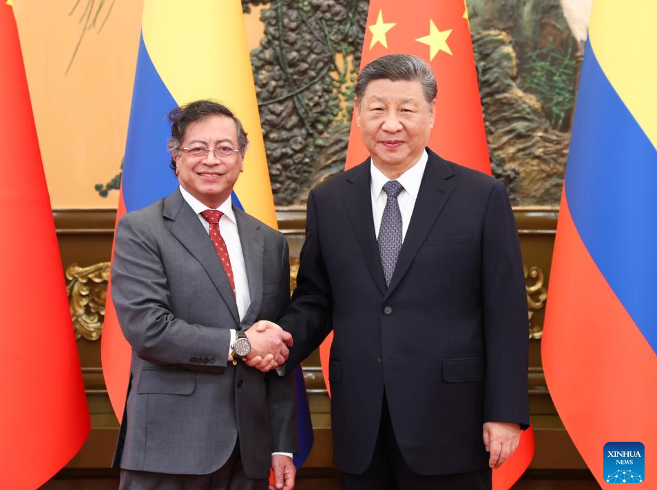 Xi meets Colombian president