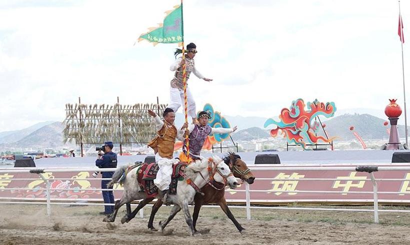 Grand horse racing event held in Shangri-La, SW China's Yunnan