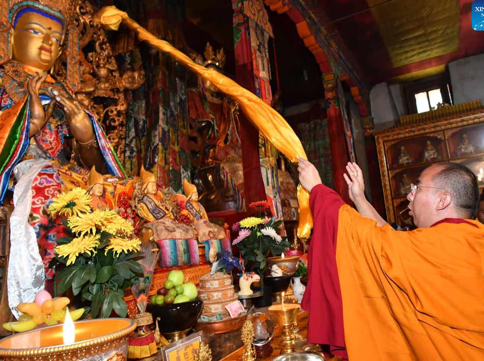 Panchen Rinpoche concludes visit to Xizang's Nyingchi City