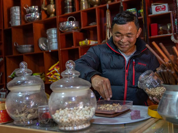 In pics: once-isolated township in Xizang embraces modern life