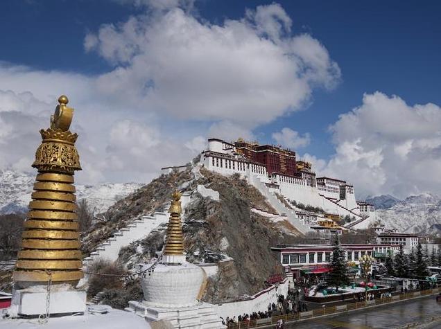 Modern technologies safeguard Potala Palace's timeless beauty