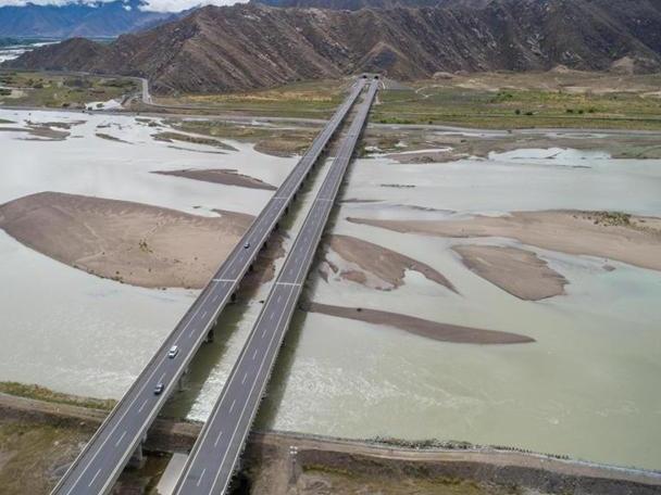 Transport infrastructure fuels robust growth in Xizang