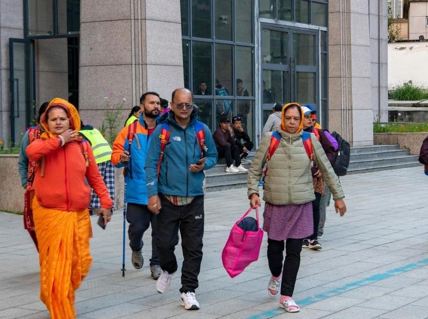 Prospering Xizang sees surge in overseas visitors