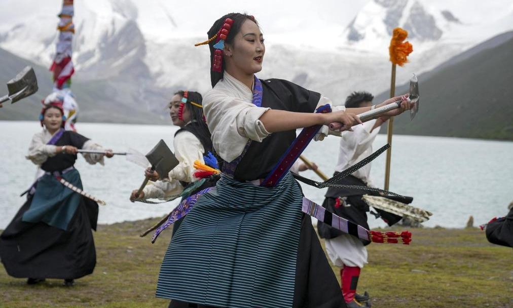 Prospering Xizang sees surge in overseas visitors