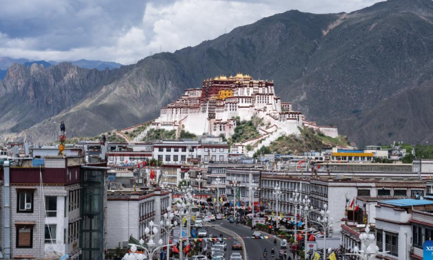 Xizang expands elderly care faster than its population growth