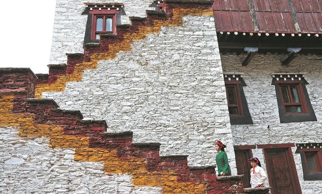 Tourism accolade boosts Sichuan village's popularity