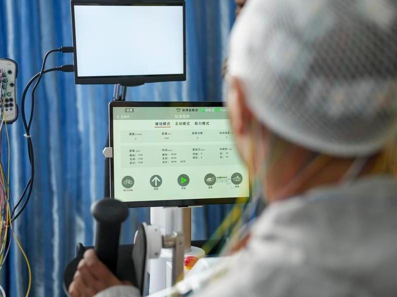 Xizang's first plateau brain-computer interface clinical application center inaugurated