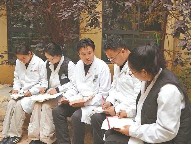 Sog County Tibetan Hospital in Nagqu City, Xizang Autonomous Region, Benefits the Local Community