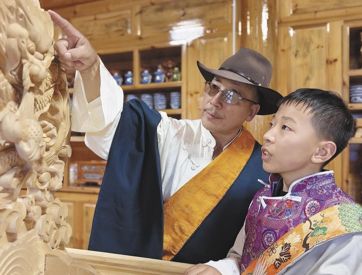 Ecology and culture coexist In Huangnan, Qinghai,