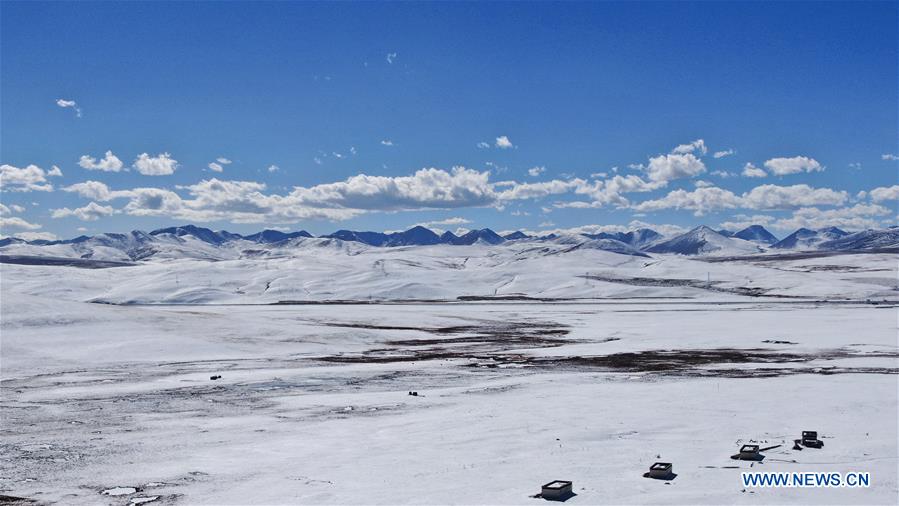 Snow-covered Jiatang Grassland in Qinghai