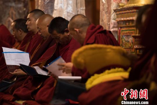 9 Tibetan monks take Geshe Lharamba summer pre-exam
