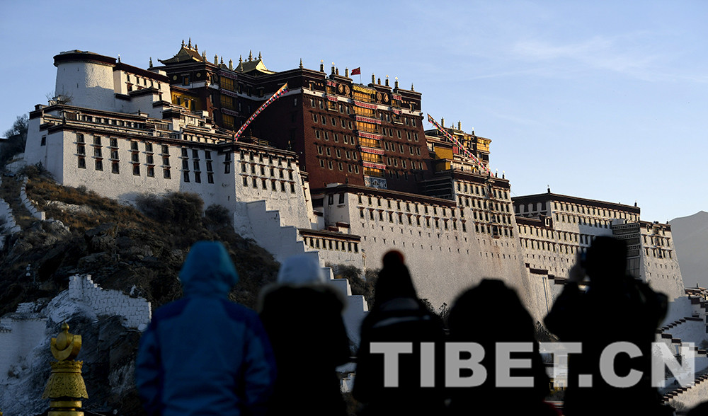 Indians make pilgrimage to Tibet