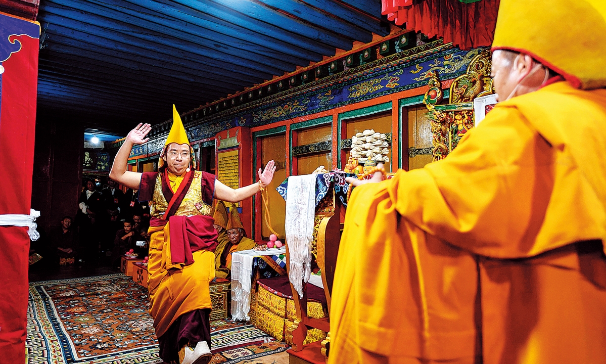 Panchen Lama achieves mastery of Tibetan Buddhism sutras