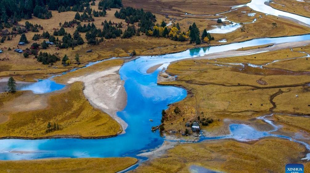 Autumn scenery of Gongbo'Gyamda County in Nyingchi, SW China's Tibet