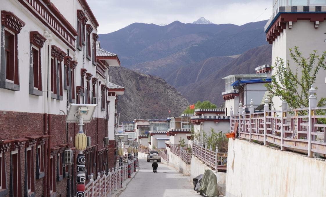 Chagyab, a Beautiful County in the East of Xizang