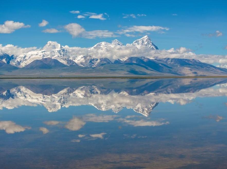 Scenery of Mount Chomolhari in China's Xizang