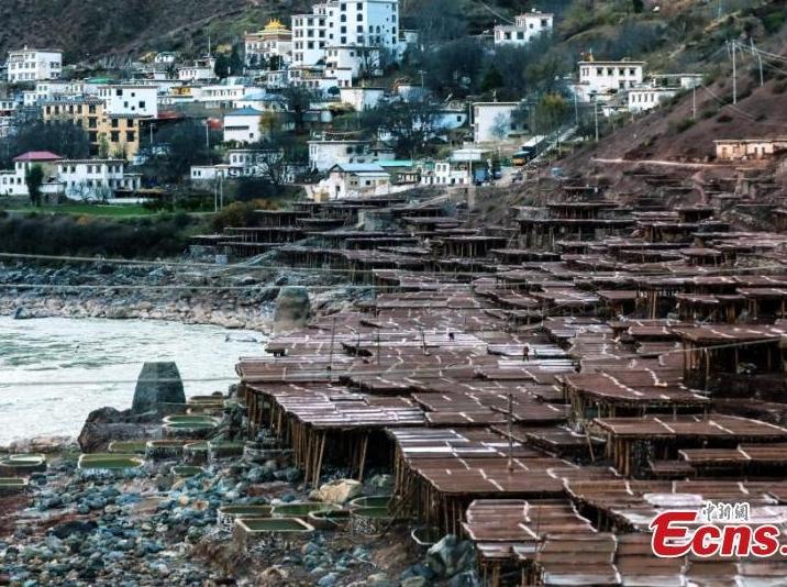 Salt pans on 'roof of the world' well-preserved in Xizang